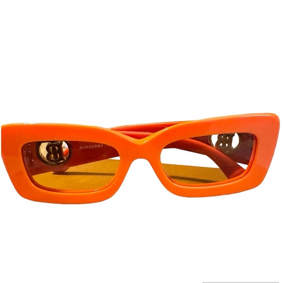 Burberry Sunglasses - Picture 1 of 3